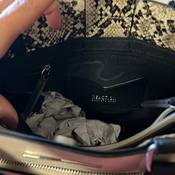 Kenneth Cole reaction snakeskin trimmed Crossbody bag, removable strap, handles - Picture 8 of 12